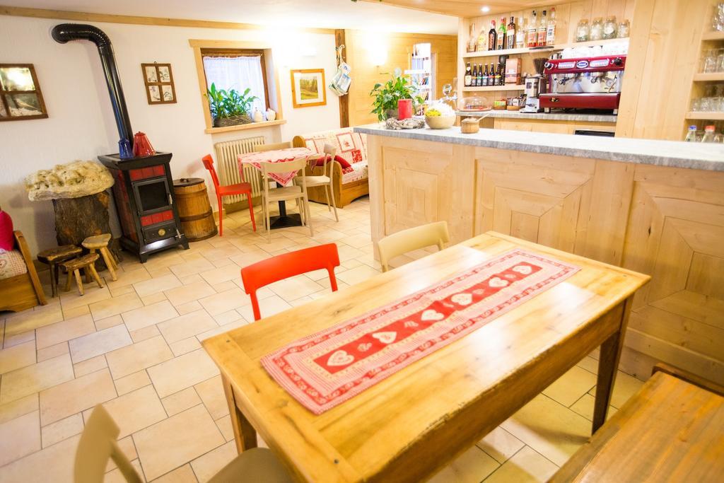 Hotel Restaurant La Barme 코네 외부 사진
